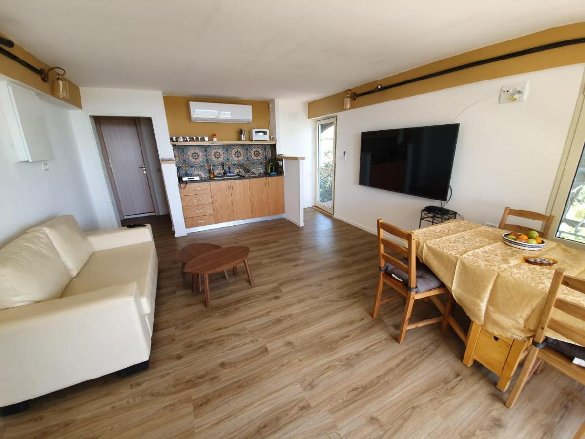Switzerland In Amirim Villa Eksteriør bilde