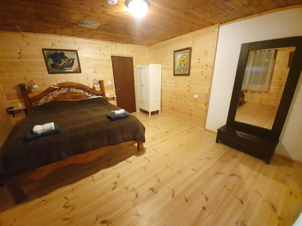 Switzerland In Amirim Villa Eksteriør bilde